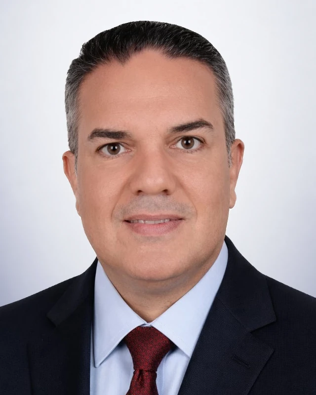 أسامة عبدالعظيم حلوة